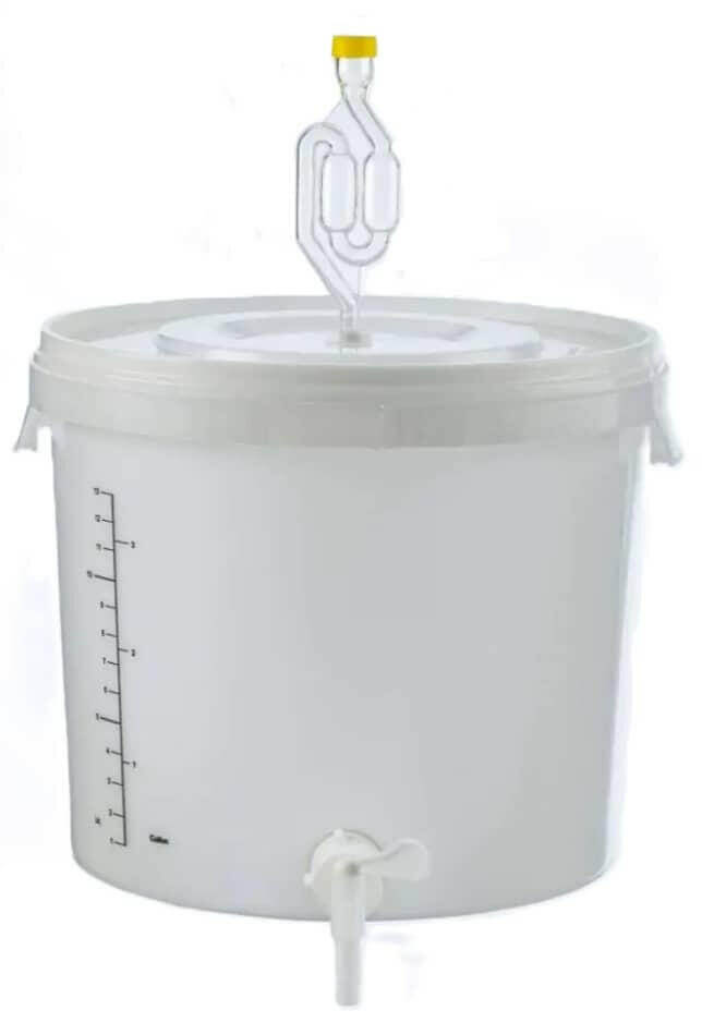 16 Litre Fermenting Bin With Scale, Tap and Airlock | The Home Brew Shop | E272