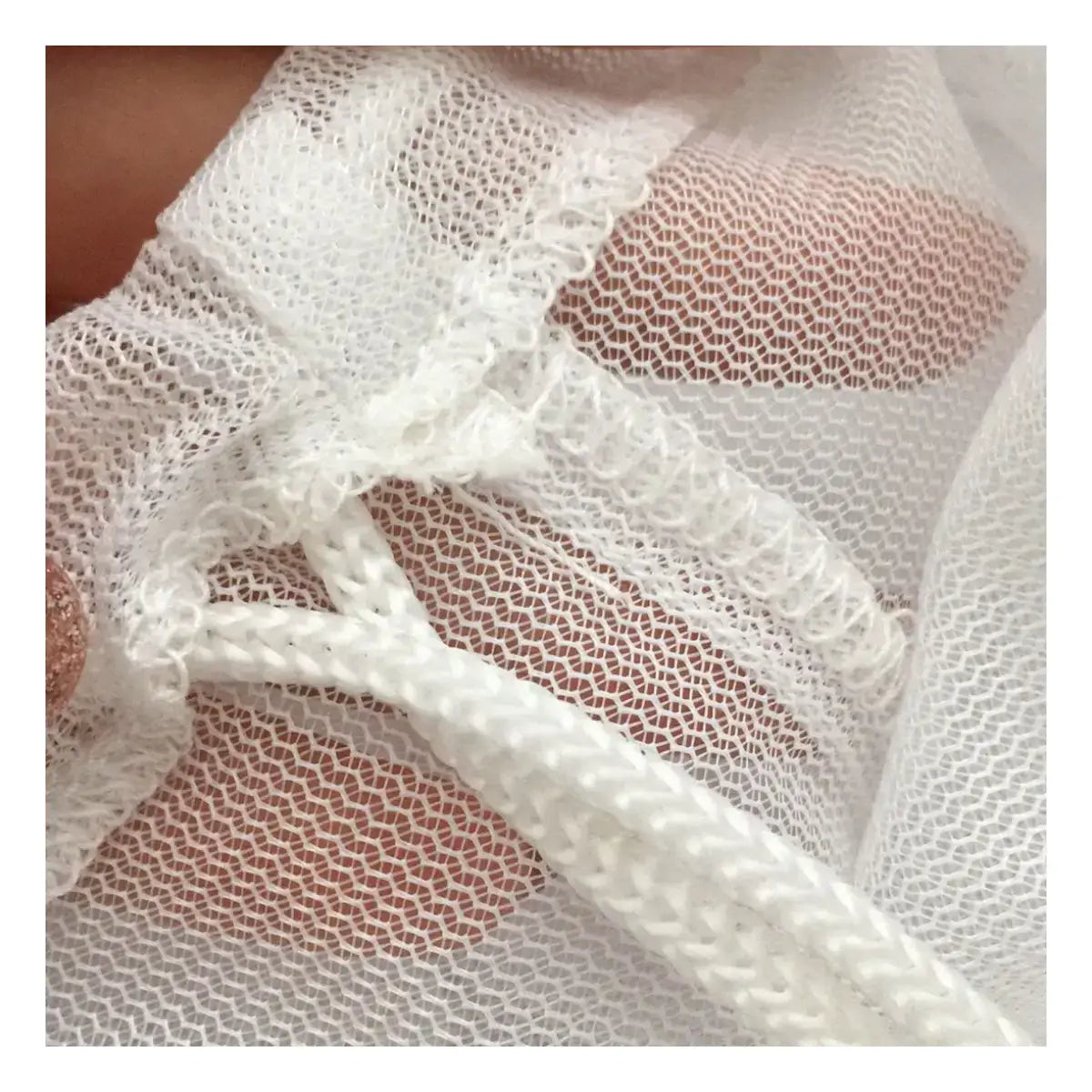 Close-up of the drawstring and fabric of the Harris Medium BIAB/Filter Straining Bag.