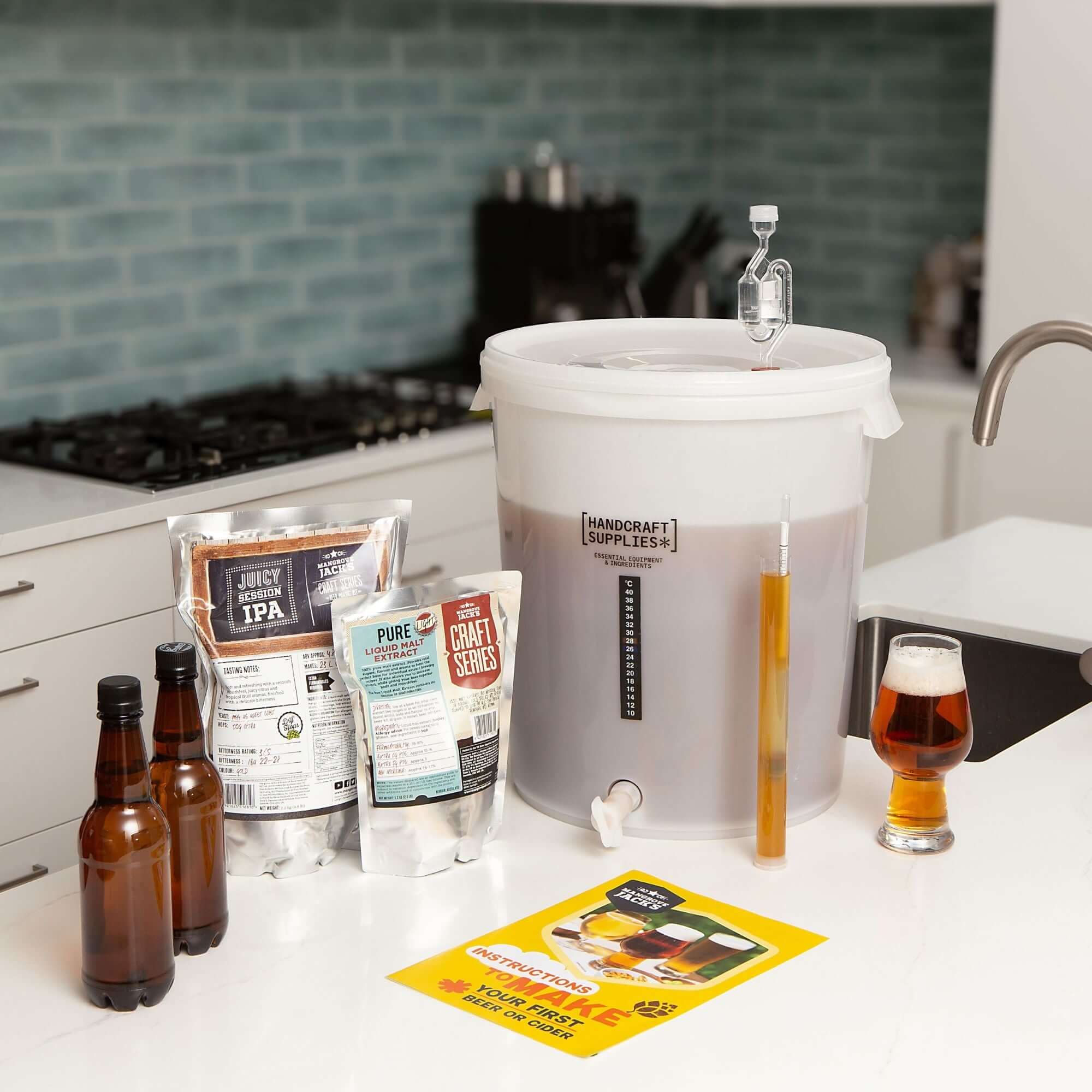 Mangrove Jack's Juicy Session IPA Beer Starter Kit | The Home Brew Shop | 71111UKEU
